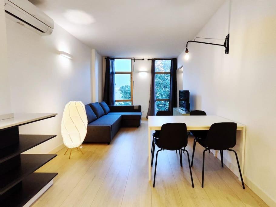 Moderno Apartamento En Terrassa Centro 外观 照片