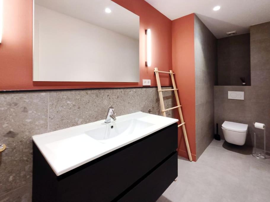 Moderno Apartamento En Terrassa Centro 外观 照片